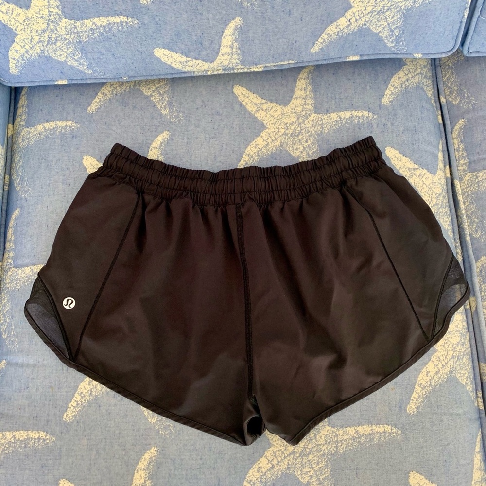 Lulu lemon hotty hot 2.5 inch